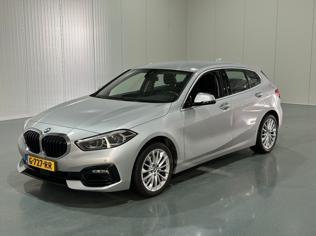 BMW 1-serie - 118i Automaat Executive Edition
