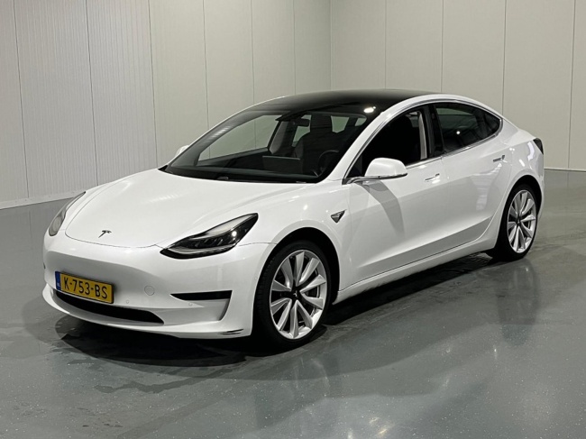 Tesla Model 3 - Standard RWD Plus 60 kWh