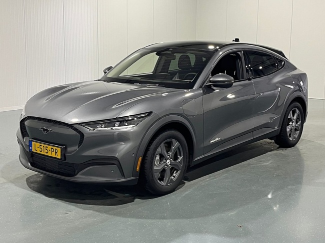 Ford Mustang - Mach-E RWD 75 kWh Pano