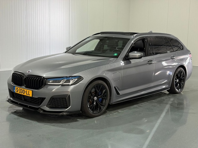 BMW 5 Serie - Touring 530e Business Edition Plus M-Pakket Pano