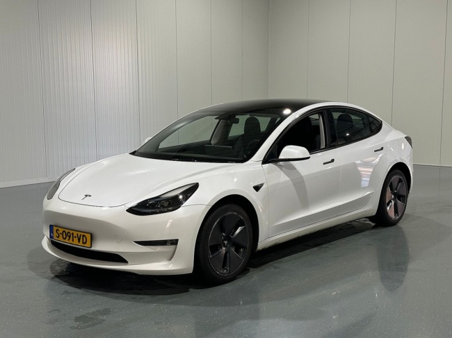 Tesla Model 3 - Long Range AWD 75 kWh