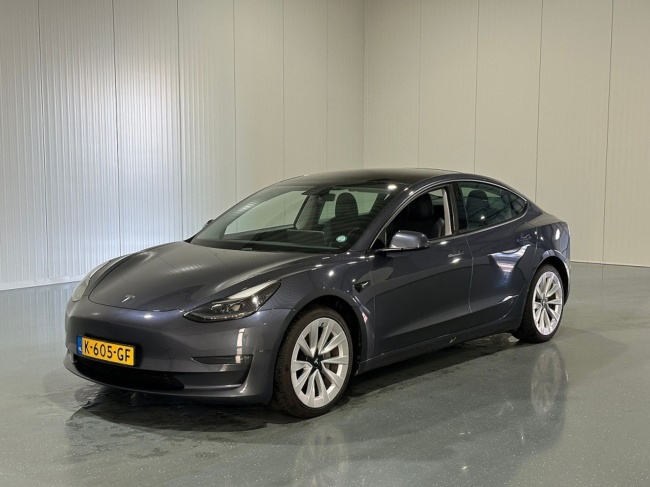 Tesla Model 3 - Long Range AWD 75 kWh