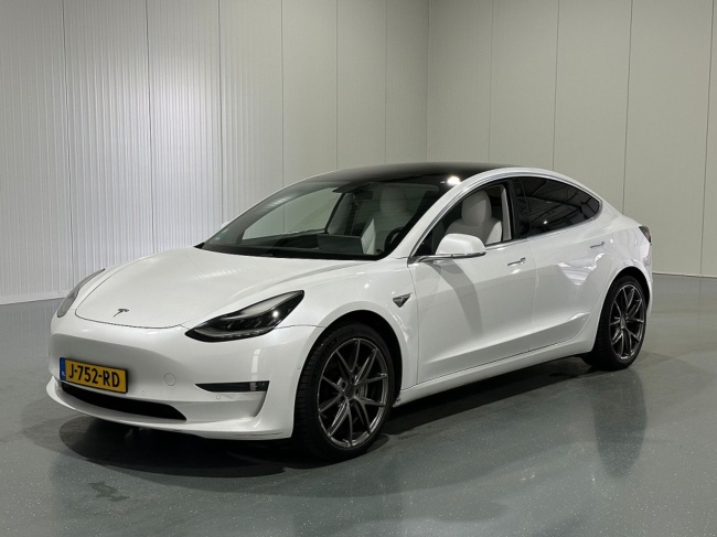 Tesla Model 3 - Long Range AWD 75 kWh