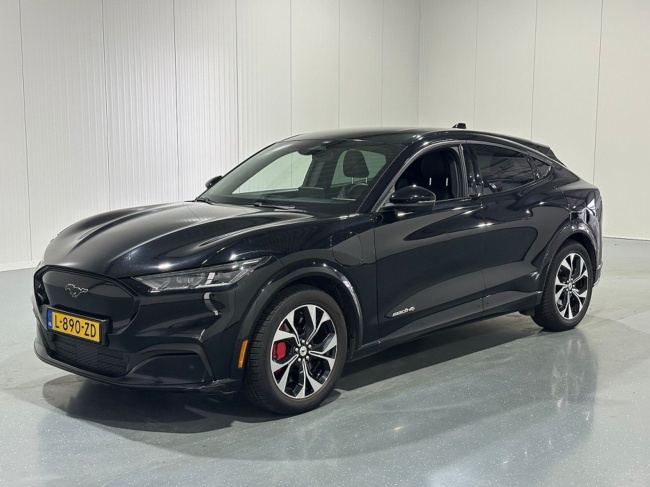 Ford Mustang - Mach-E AWD 75 kWh