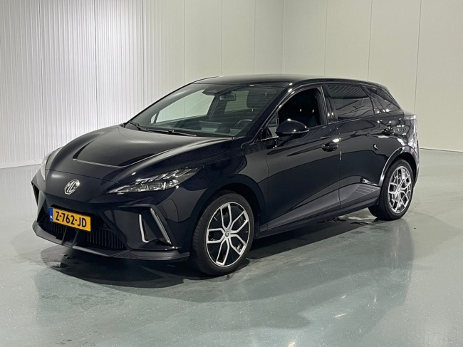 MG MG4 - Luxury 64 kWh