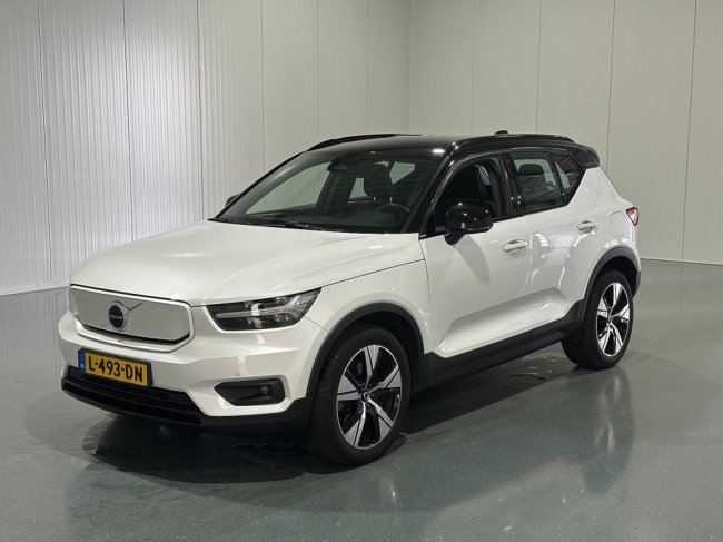 Volvo XC40 - Recharge P8 AWD R-Design