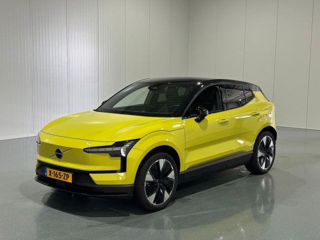 Volvo EX30 - Single Motor Extended Range Plus 69 kWh