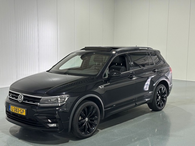 Volkswagen Tiguan Allspace - 1.5 TSI Automaat Highline Business R 7p. Pano