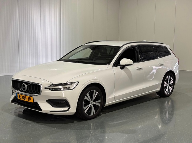 Volvo V60 - 2.0 B3 Momentum Advantage