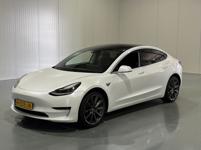 Tesla Model 3 - Standard RWD Plus 60 kWh