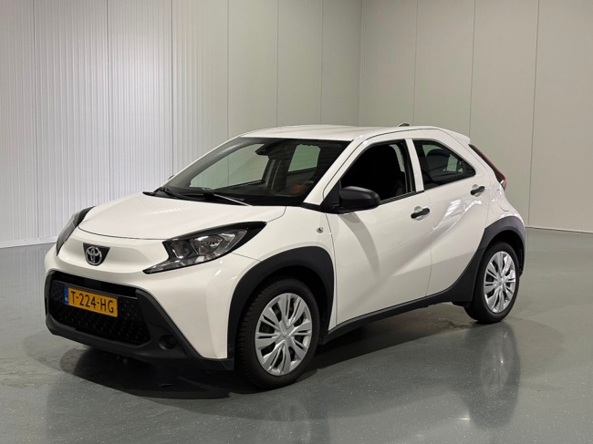 Toyota Aygo-X - 1.0 VVT-i MT