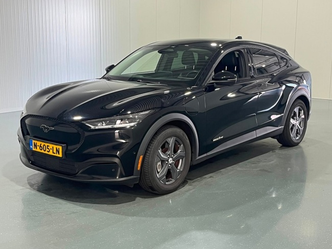 Ford Mustang - Mach-E RWD 75 kWh
