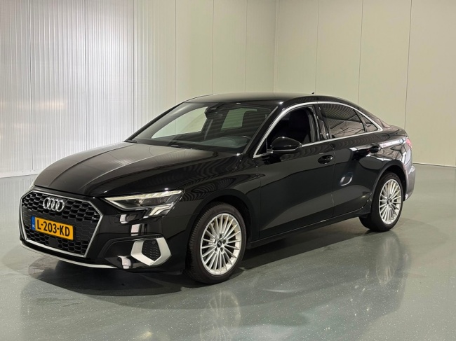 Audi A3 - Limousine 30 TFSI Automaat Business edition
