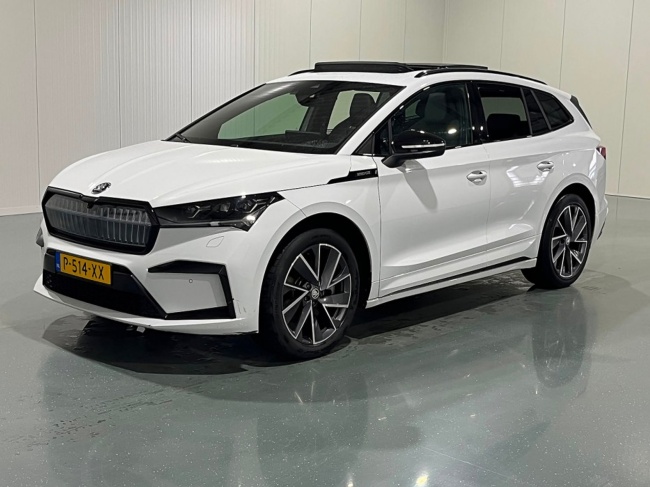 Škoda Enyaq - 80 Sportline Pano
