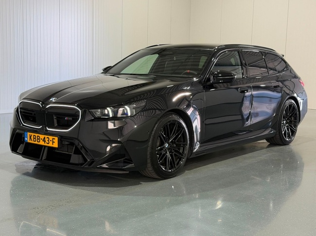 BMW M5 - Touring Full options
