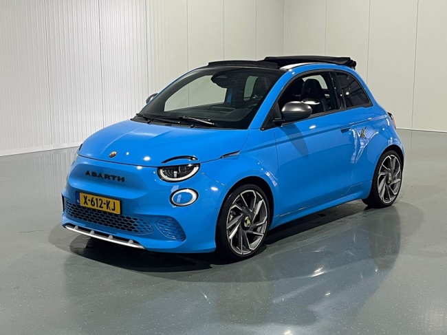 Abarth 500 - Cabrio Scorpionissima 42 kWh