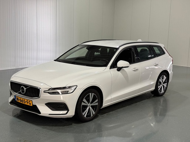 Volvo V60 - 2.0 B3 Automaat Momentum Advantage Trekhaak