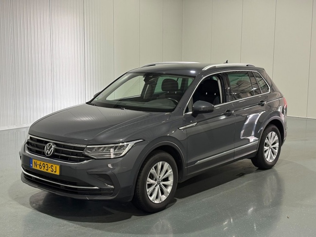Volkswagen Tiguan - 1.5 TSI Life Business
