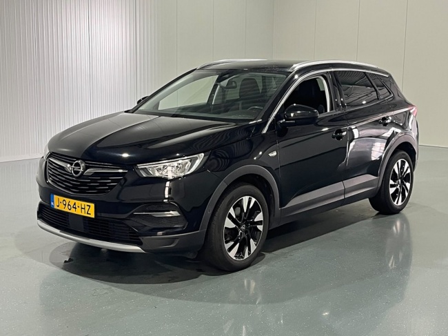 Opel Grandland X - 1.2 Turbo Business Executive