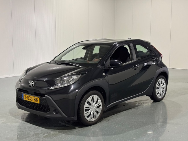 Toyota Aygo-X - 1.0 VVT-i MT Play