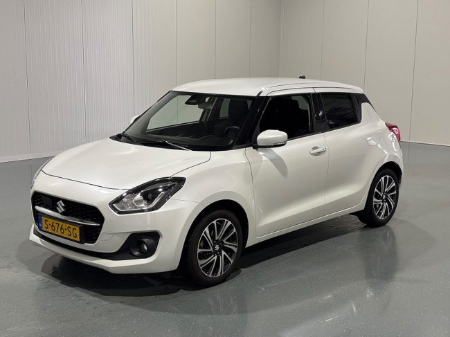 Suzuki Swift - 1.2 Style Smart Hybrid
