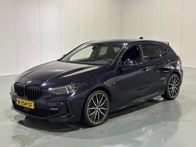 BMW 1-serie - 118i Automaat Business Edition Plus M-Pakket