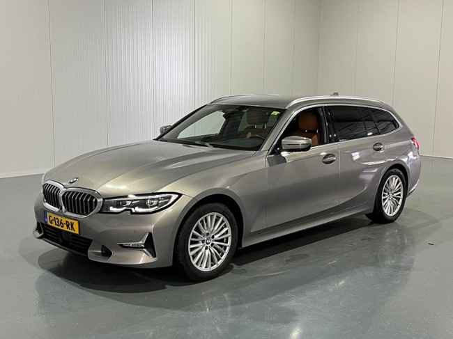 BMW 3 Serie - Touring 320i Automaat High Executive Edition Luxury Line