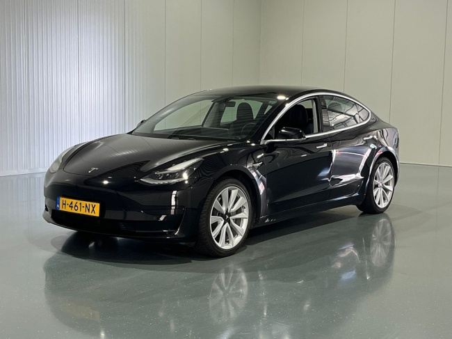 Tesla Model 3 - Standard RWD Plus 60 kWh