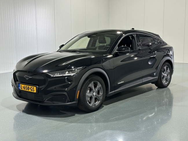 Ford Mustang - RWD 75 kWh