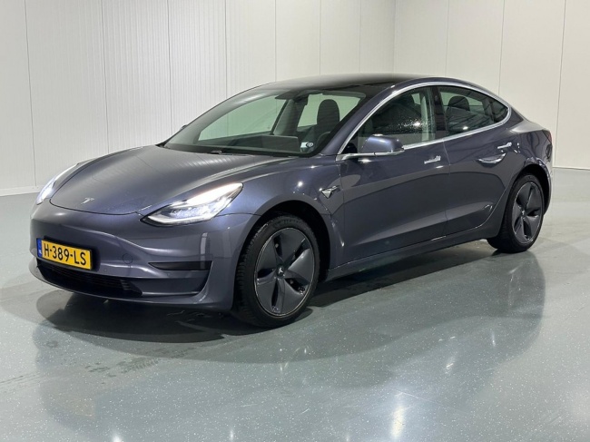 Tesla Model 3 - Standard RWD Plus 60 kWh