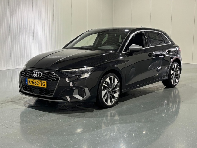 Audi A3 - Sportback 30 TFSI S-Line edition one
