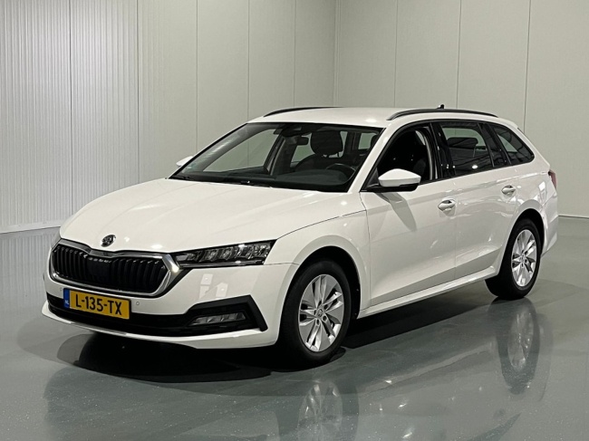 Škoda Octavia - Combi 1.5 e-TSI Business Edition