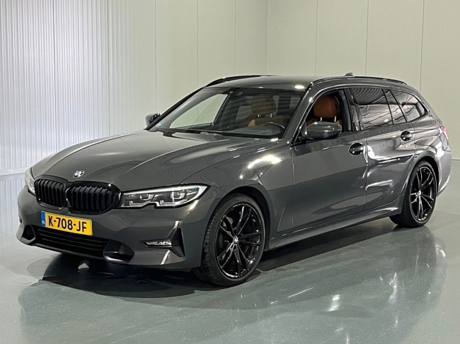 BMW 3 Serie - Touring 320i Automaat High Executive Edition
