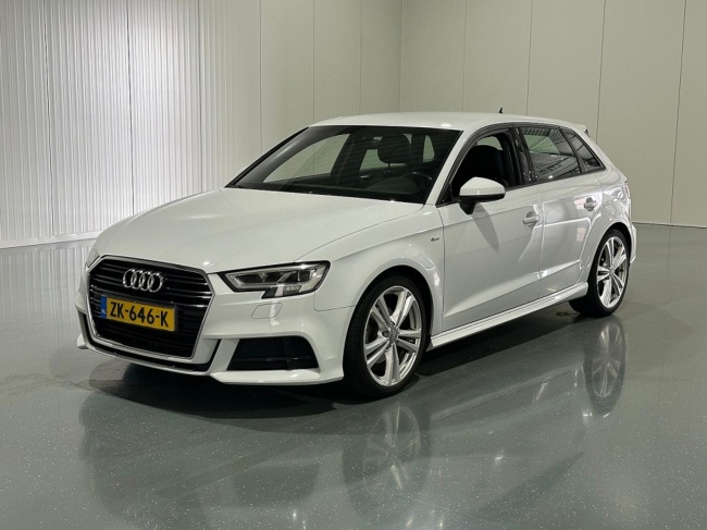 Audi A3 - Sportback 35 TFSI CoD Automaat Sport S Line Edition