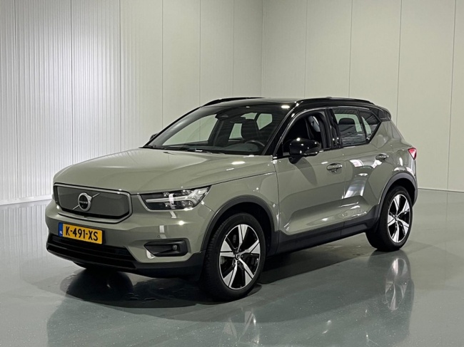 Volvo XC40 - Recharge P8 AWD R-Design Pano