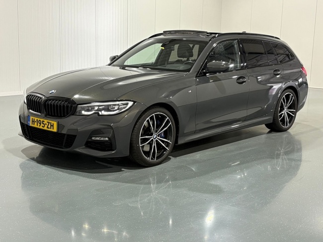BMW 3 Serie - Touring 320d Automaat High Executive Edition M-Pakket Pano