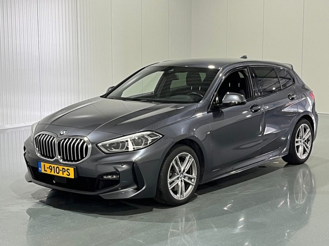 BMW 1-serie - 118i Business Edition M-Sport