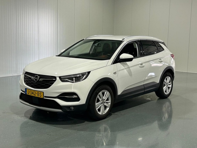 Opel Grandland X - 1.2 Turbo Business Executive