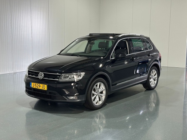 Volkswagen Tiguan - 1.5 TSI ACT Automaat Comfortline Business Pano