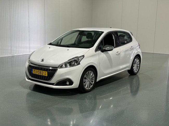 Peugeot 208 - 1.2 PureTech Blue Lease Allure