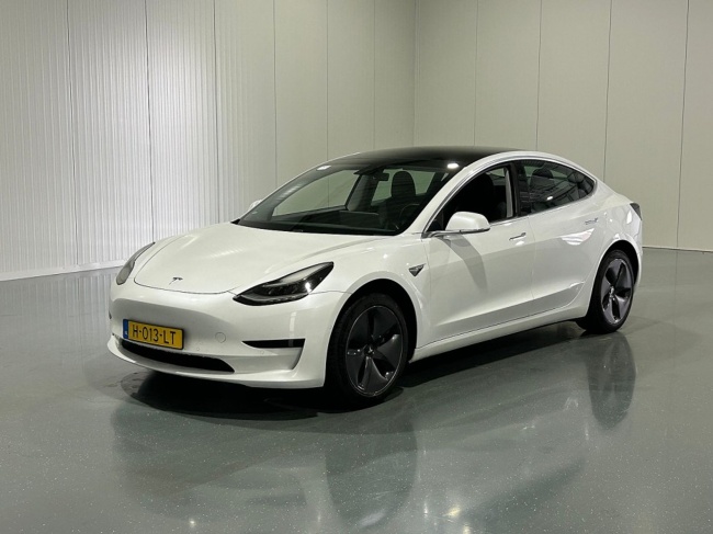 Tesla Model 3 - Standard RWD Plus 60 kWh