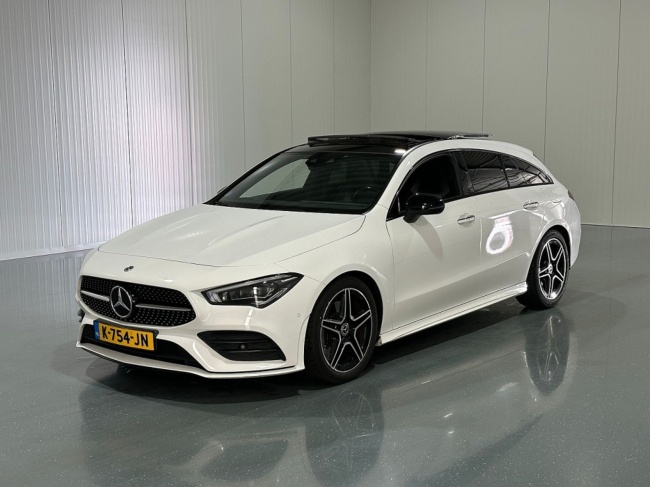 Mercedes-Benz CLA-Klasse - 200 Automaat Business Solution AMG Pano