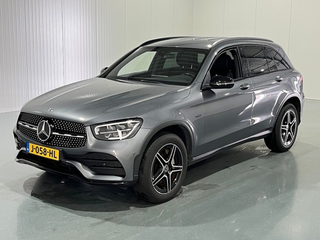 Mercedes-Benz GLC - 300 300e 4MATIC Business Solution AMG