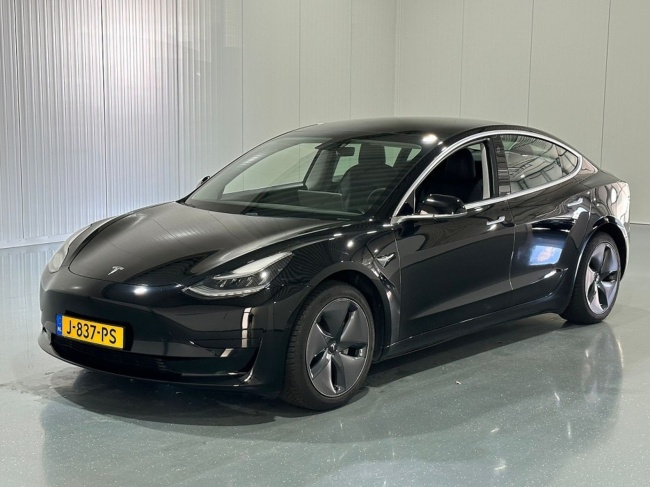 Tesla Model 3 - Standard RWD Plus 60 kWh