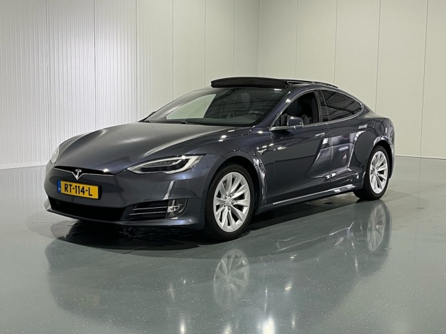 Tesla Model S - 75 Autopilot | Pano