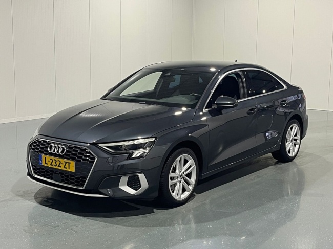 Audi A3 - Limousine 30 TFSI Automaat Business edition