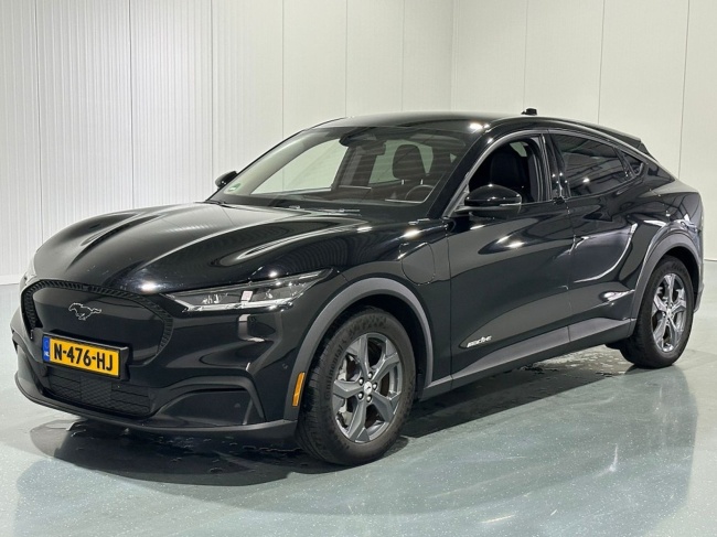Ford Mustang - Mach-E RWD 75 kWh Pano