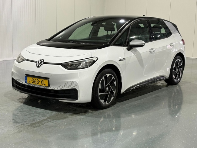 Volkswagen ID.3 - First 58 kWh