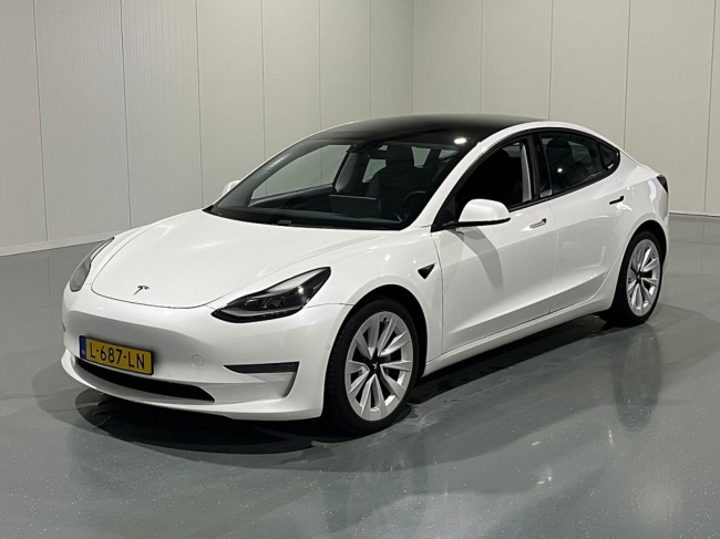 Tesla Model 3 - Long Range AWD 75 kWh