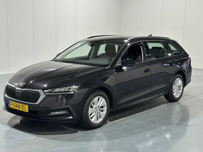 Škoda Octavia - Combi 1.5 e-TSI Automaat Business Edition